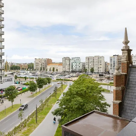 Leo & De Walvis Apartment *