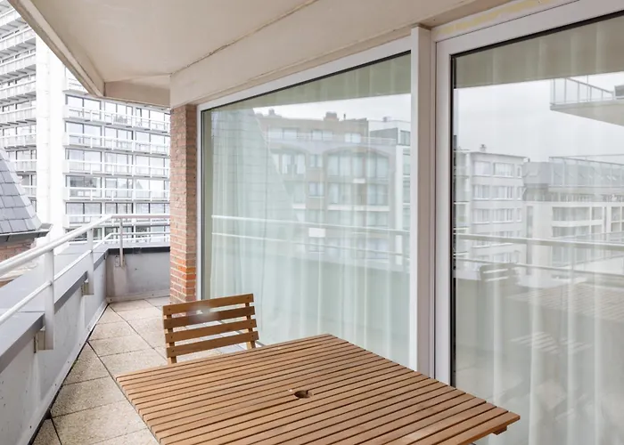 Apartment Leo & De Walvis Ostend